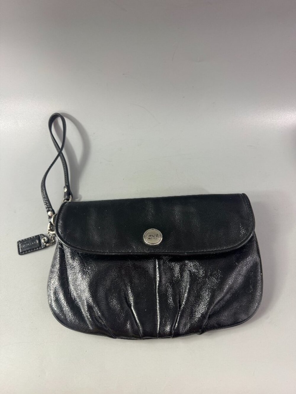Coach Black Shinny Leather Wristlet